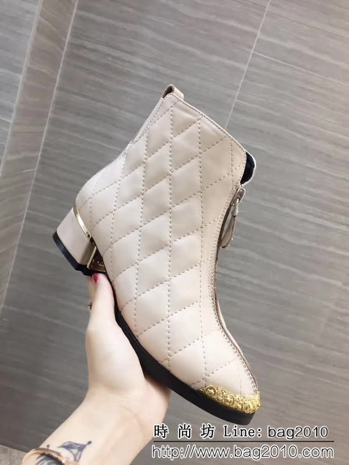 CHANEL香奈兒 經典款式 羊皮 時尚百搭 女短靴  QZS1983